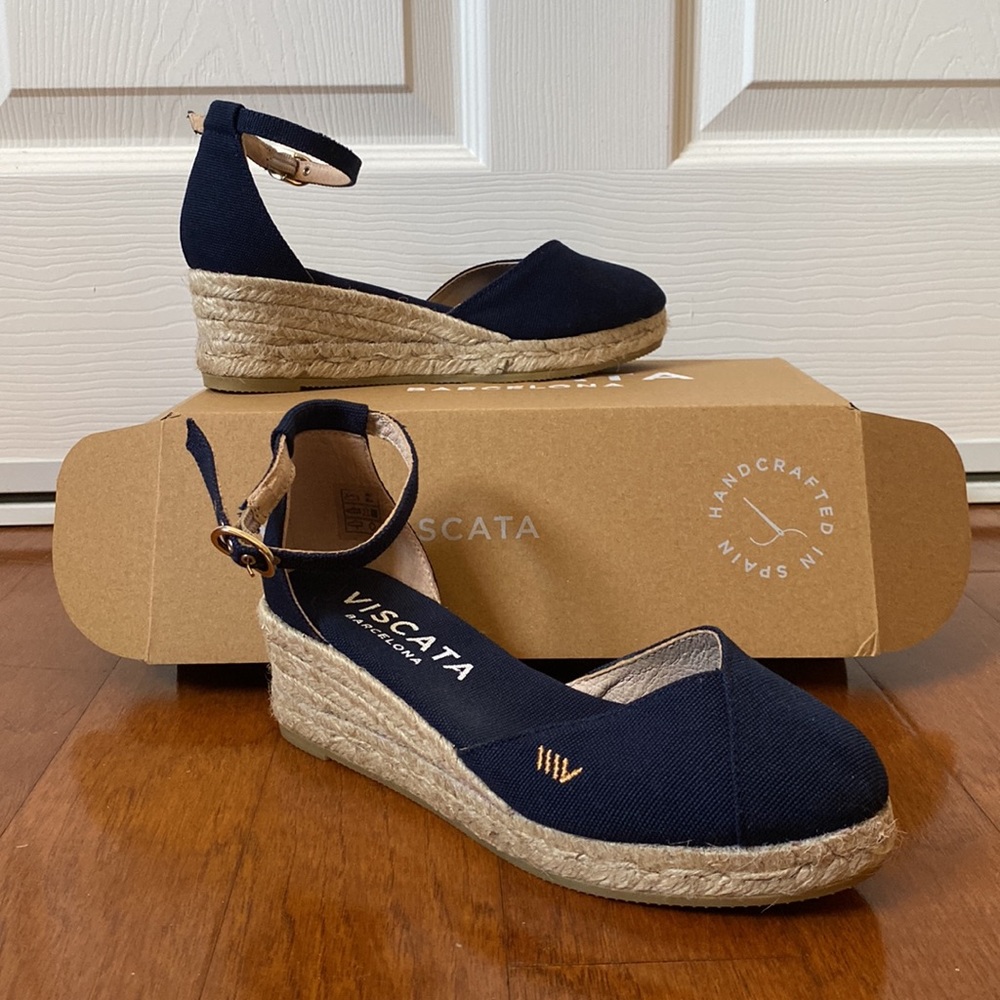 Navy blue wedge strap Sandals